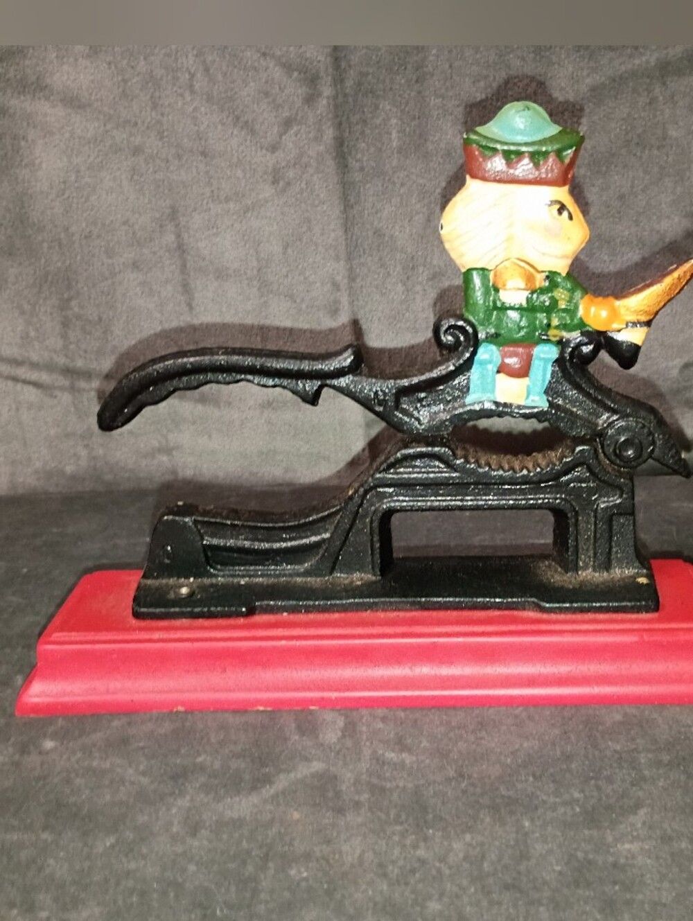 Vintage Cast Iron Paul Revere Nutcracker With Red Wood Base 7x5.5 In EUC - Picture 2 of 13